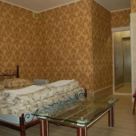On Stepana Bandery 37 постійне електропостачання Apartment Lemberg