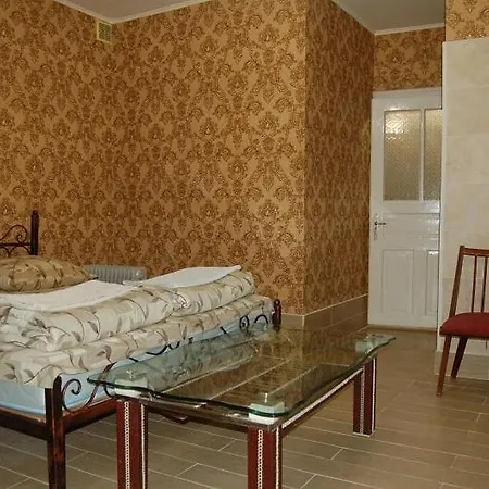 On Stepana Bandery 37 постійне електропостачання
